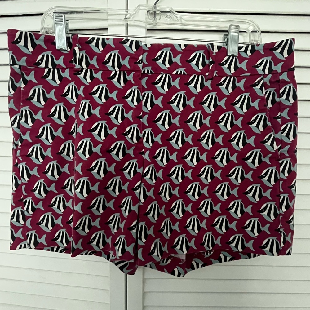Ann Taylor factory magenta / purple fish shorts sz 10